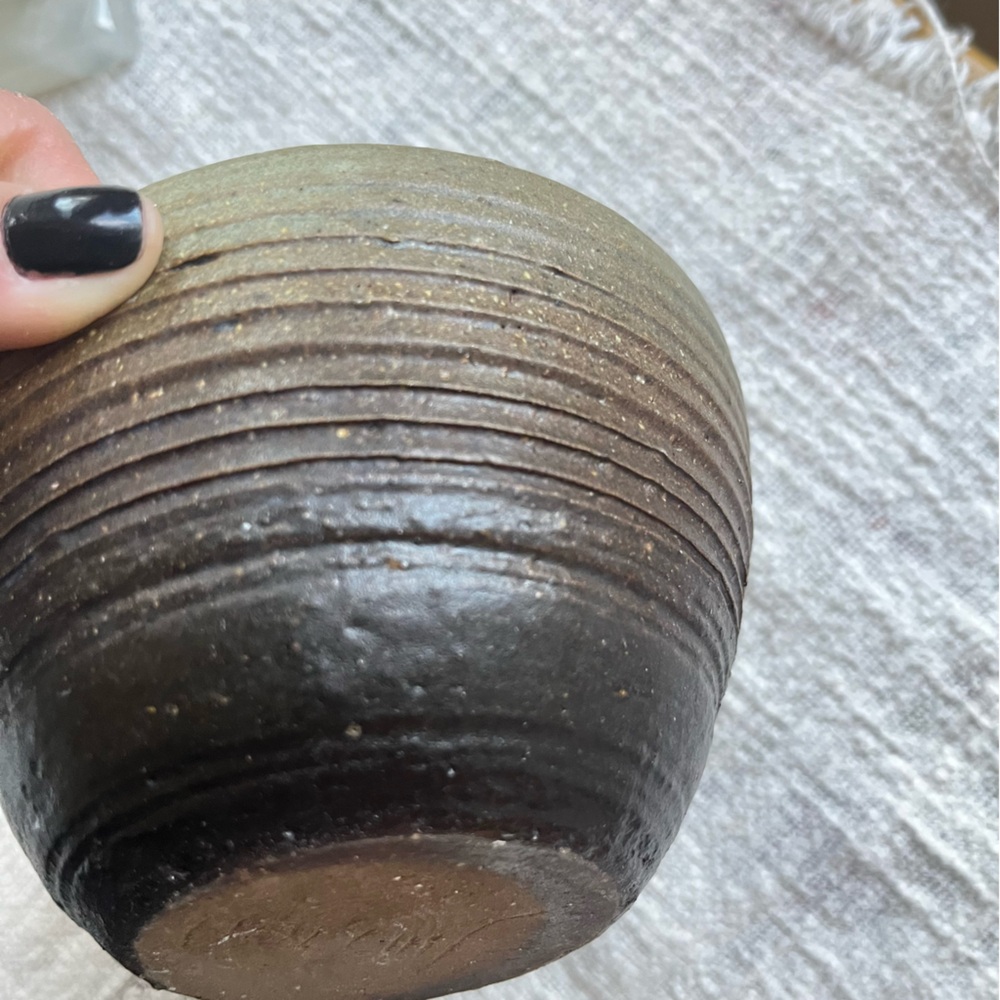 SOLD!! ~ Handmade Studio Art Pottery, Signed by Artist 2” tall - Picture 6 of 14